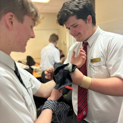 teens learning first aid