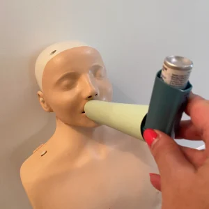 Using a rolled up piece of paper as a spacer