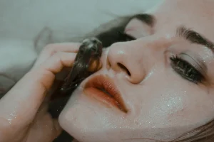 girl-contemplating-suicide