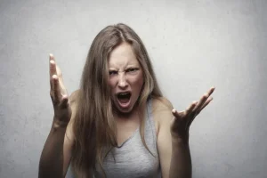woman-getting-angry